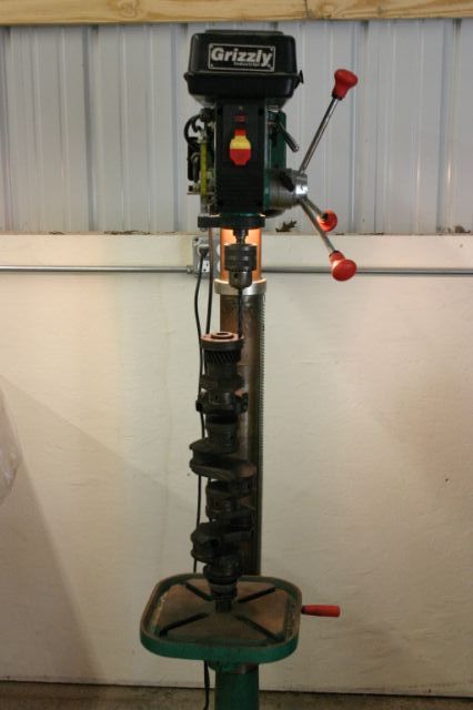 Drilling and tapping crank